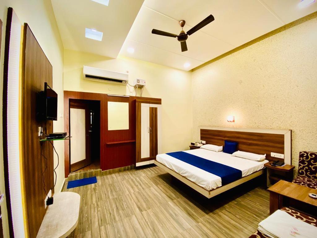 Hotel Prayag Allāhābād Junction Exterior foto