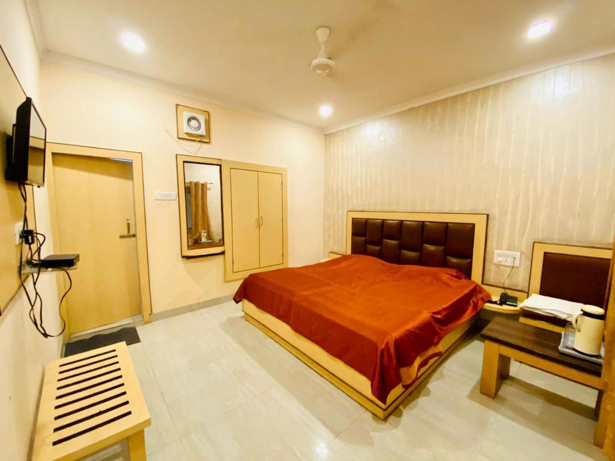 Hotel Prayag Allāhābād Junction Exterior foto