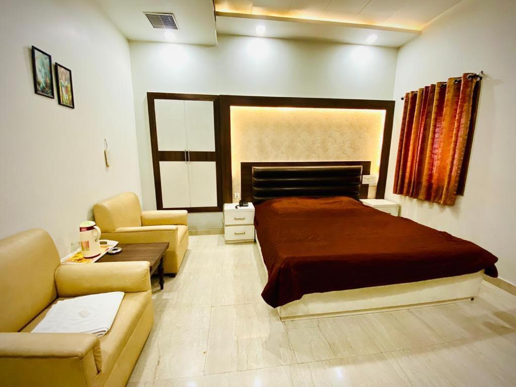 Hotel Prayag Allāhābād Junction Exterior foto